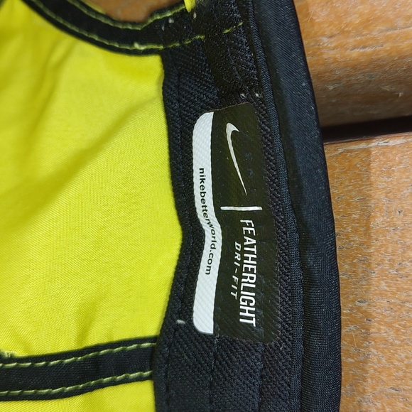 Nike Featherlight Dri-Fit Small Swoosh Running Gym Adjustable Strap-on Hat OS - Picture 9 of 9
